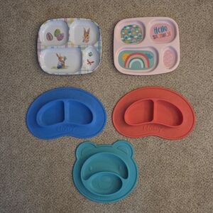 Nuby Sure Grip Divided Plates and Mats Set